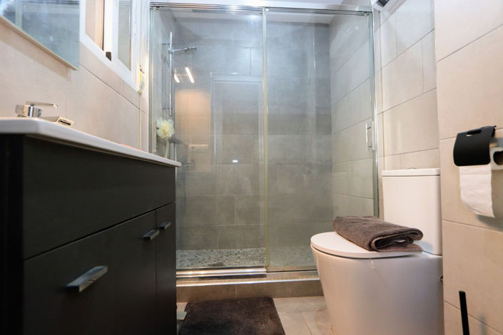 Image No.26-3 Bed House for sale