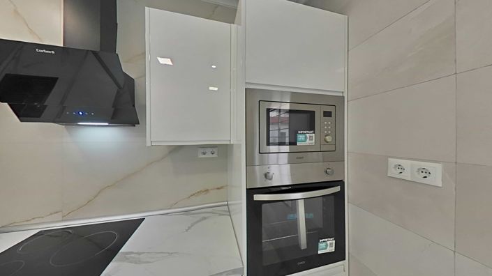 Image No.19-3 Bed Townhouse for sale