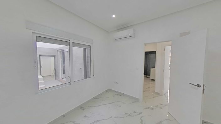 Image No.22-3 Bed Townhouse for sale