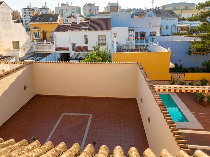 Image No.17-5 Bed Villa for sale