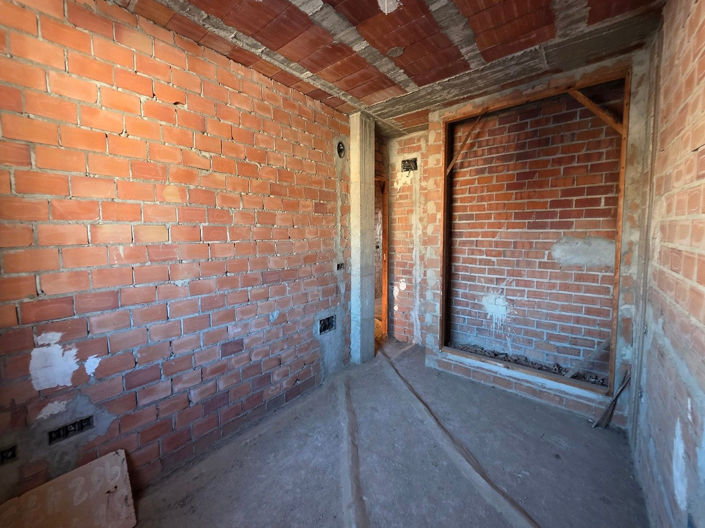 Image No.21-5 Bed House for sale