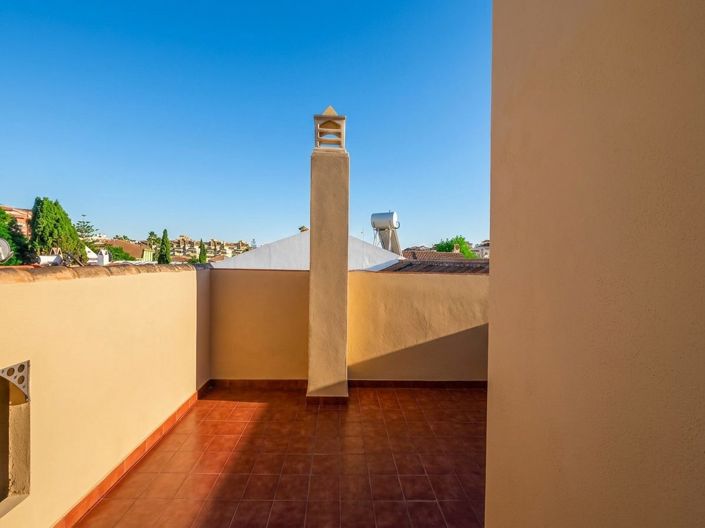 Image No.34-5 Bed Villa for sale