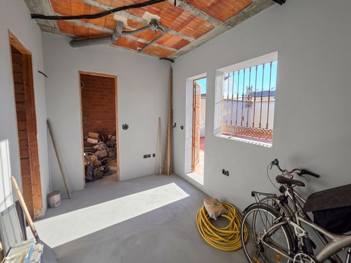 Image No.7-5 Bed Villa for sale