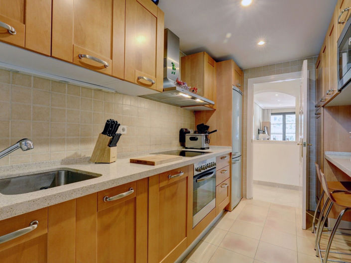 Image No.5-4 Bed House for sale