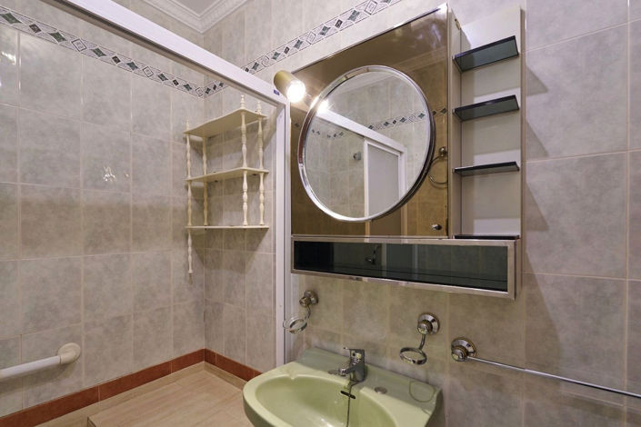 Image No.15-3 Bed House for sale