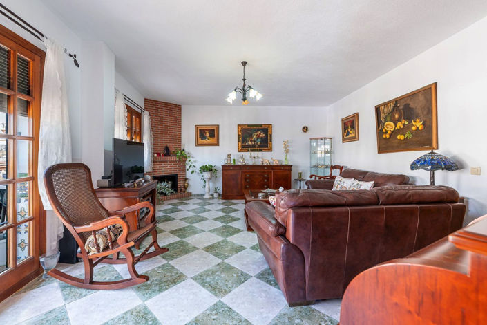 Image No.6-3 Bed Villa for sale