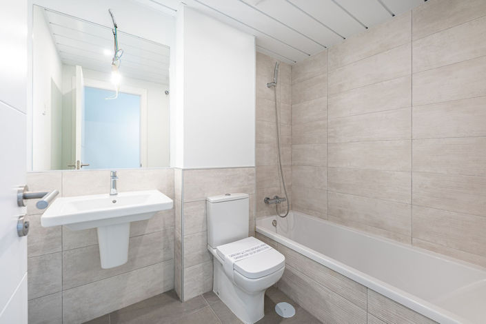 Image No.15-2 Bed Apartment for sale