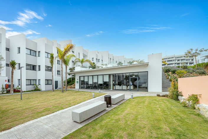 Image No.20-2 Bed Apartment for sale