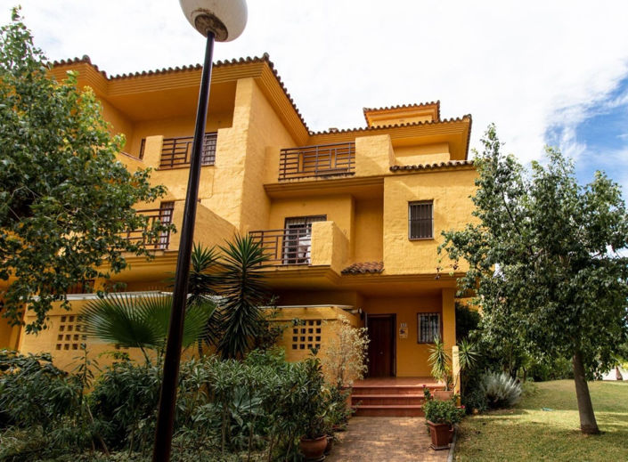 Image No.2-3 Bed House for sale