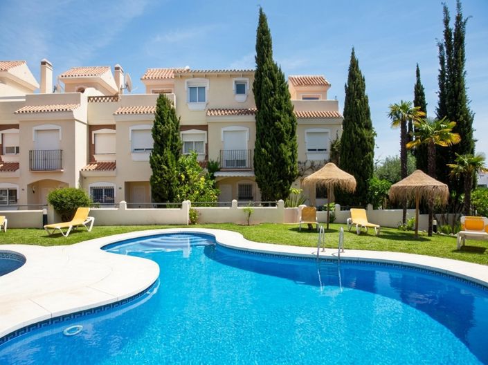 Image No.2-3 Bed Villa for sale