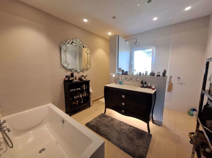 Image No.12-Villa de 4 chambres à vendre à Alicante