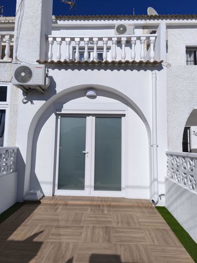 Image No.22-Maison de ville de 3 chambres à vendre à Torrevieja