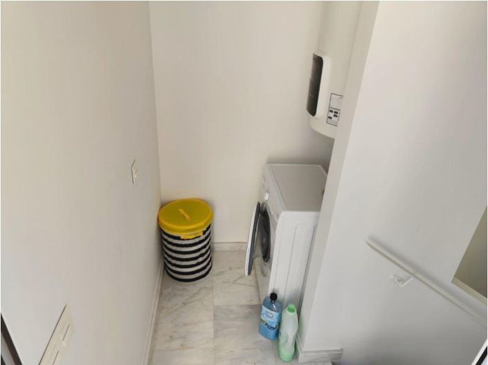 Image No.10-2 Bed Villa for sale