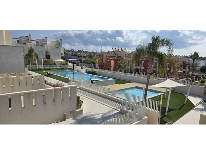 Image No.20-2 Bed Villa for sale