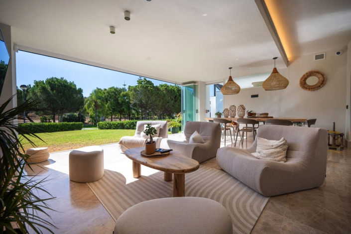 Image No.12-2 Bed House for sale