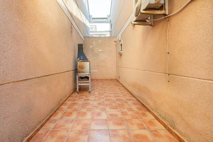 Image No.16-2 Bed Apartment for sale