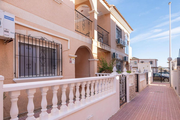 Image No.18-2 Bed Apartment for sale