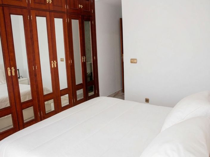 Image No.10-3 Bed Villa for sale
