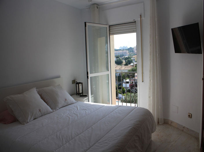 Image No.5-3 Bed House for sale