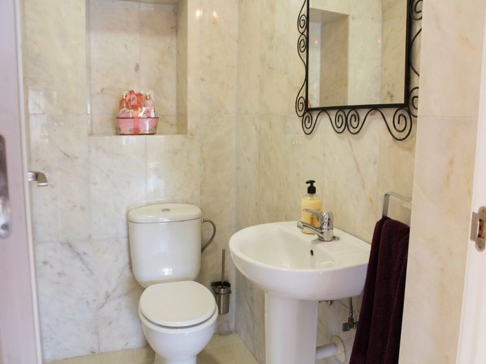 Image No.6-3 Bed Villa for sale