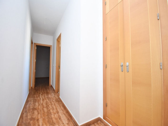 Image No.8-2 Bed House for sale