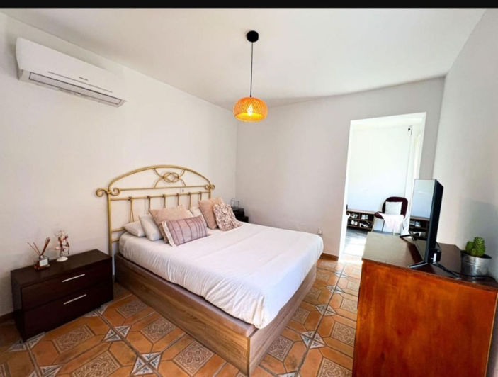 Image No.13-3 Bed House for sale