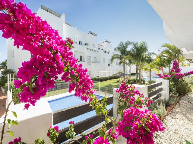 Image No.3-Appartement de 2 chambres à vendre à Estepona