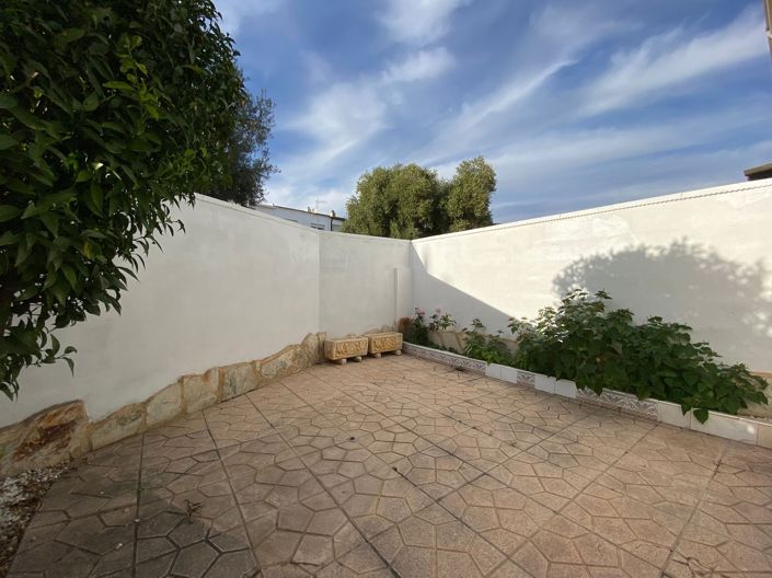 Image No.6-3 Bed Townhouse for sale