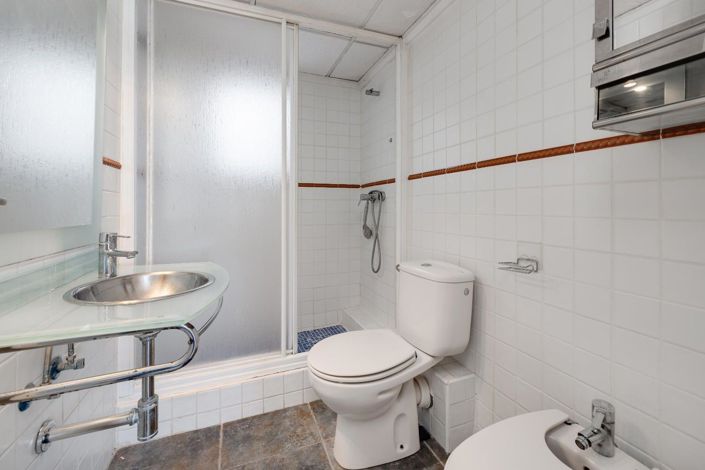 Image No.16-2 Bed Apartment for sale