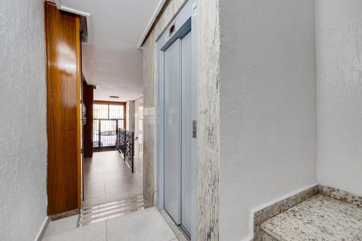 Image No.35-2 Bed Apartment for sale