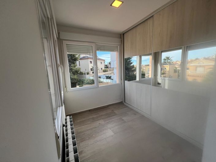 Image No.41-4 Bed Villa for sale