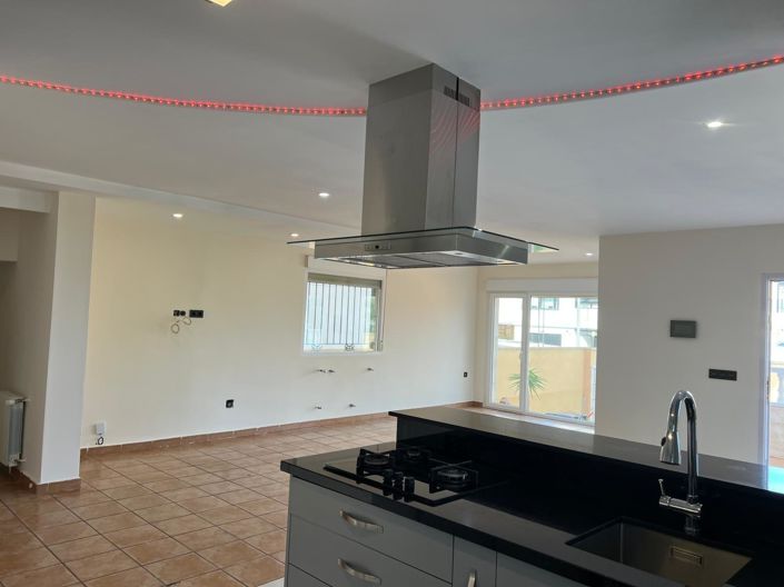 Image No.49-4 Bed Villa for sale