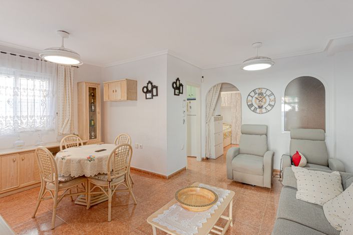 Image No.3-Villa de 3 chambres à vendre à Orihuela Costa