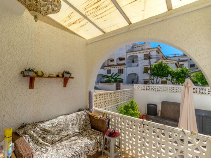 Image No.26-2 Bed Townhouse for sale