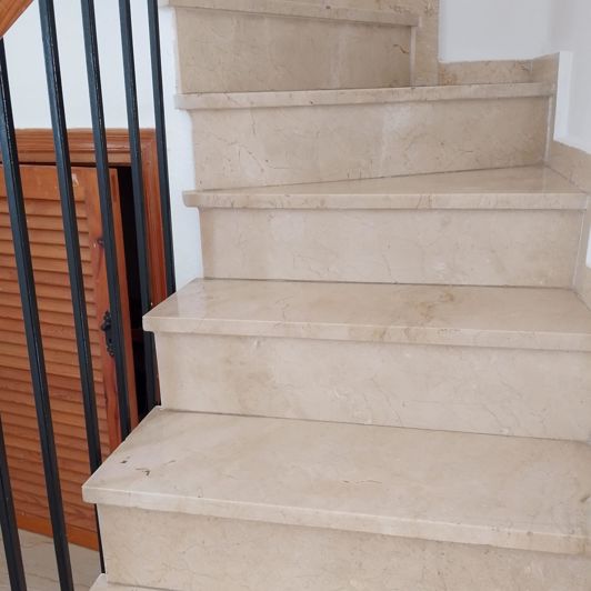 Image No.11-2 Bed Townhouse for sale