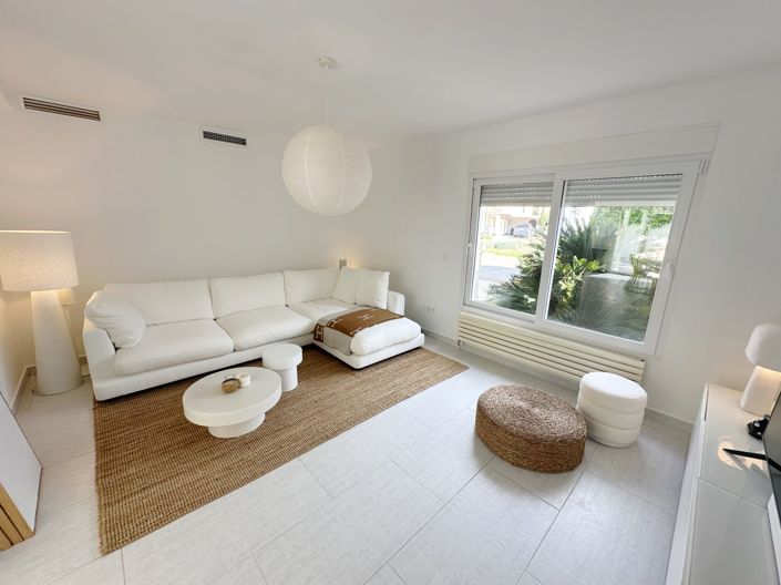 Image No.14-4 Bed Villa for sale