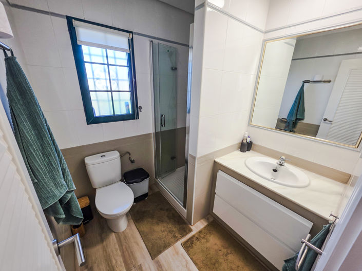 Image No.18-3 Bed Villa for sale