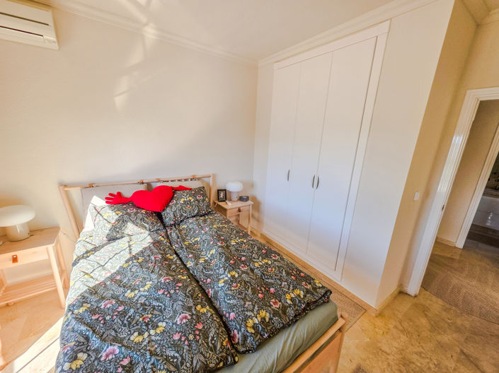 Image No.25-3 Bed Villa for sale