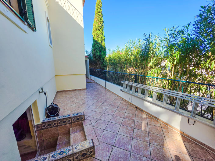 Image No.48-3 Bed Villa for sale