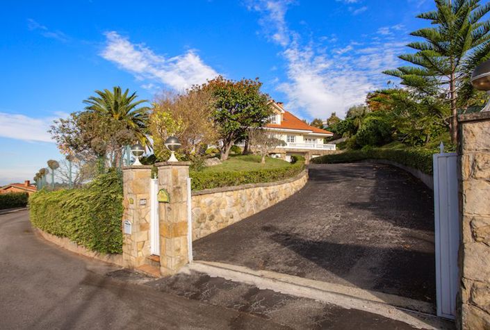 Image No.15-5 Bed Villa for sale