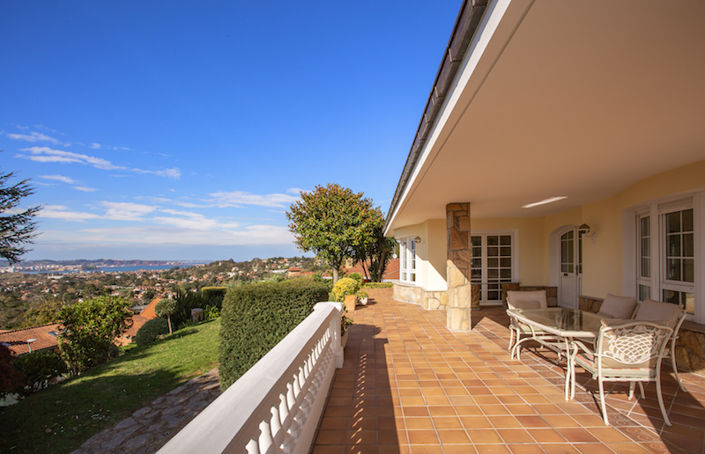 Image No.2-5 Bed Villa for sale