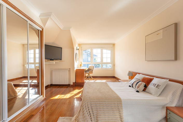 Image No.47-5 Bed Villa for sale