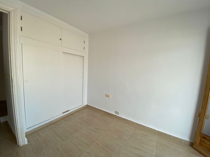 Image No.15-3 Bed Townhouse for sale