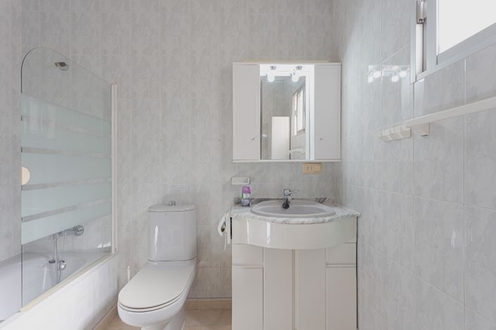 Image No.16-3 Bed Villa for sale