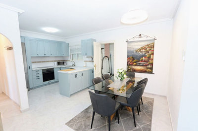 13-5fd73dea700db77384c091ca9818b1a9