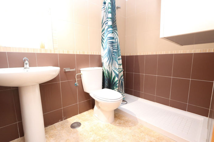 Image No.21-3 Bed Apartment for sale