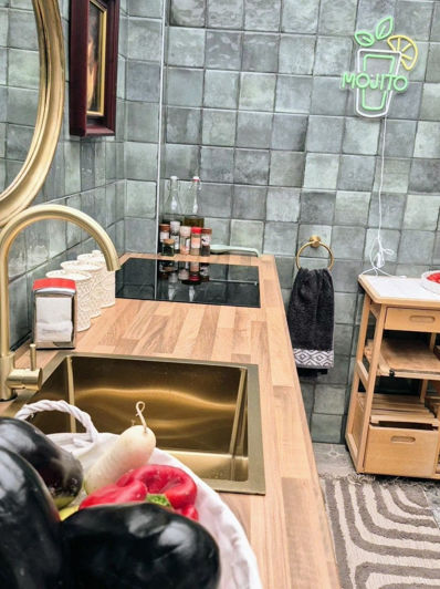 Image No.9-2 Bed House for sale