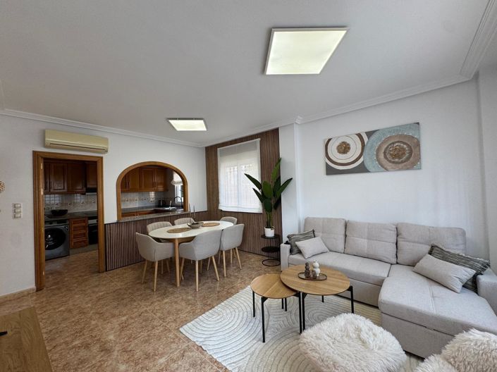 Image No.19-3 Bed Townhouse for sale