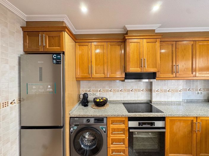 Image No.30-3 Bed Townhouse for sale