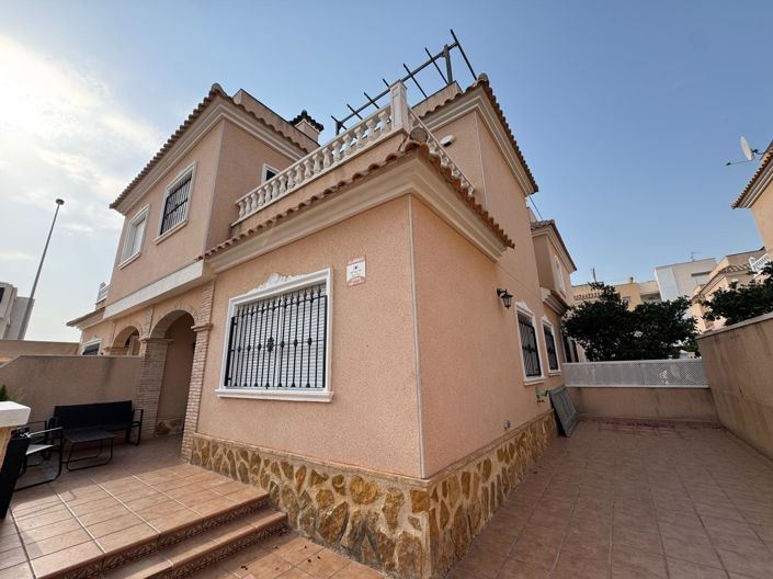 Image No.5-3 Bed Townhouse for sale